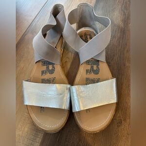 Sorel Ella II Sandal Women's Leather Stretch Silver Ankle Strap NL3202-034 Sz 10